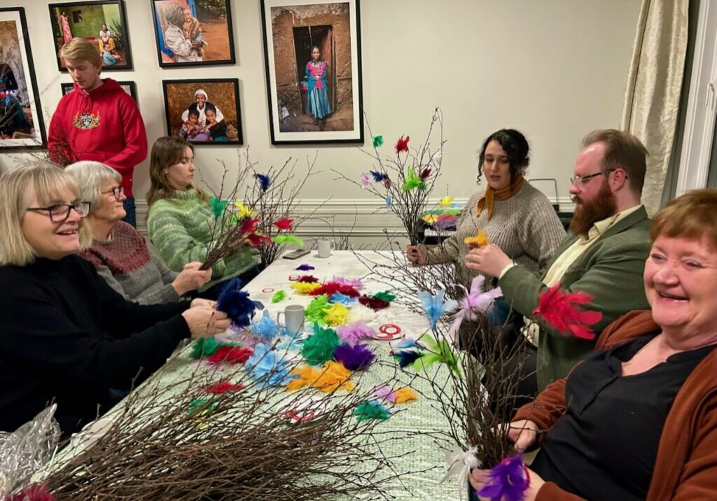 Binding av fastelavnris 22. januar 2025.